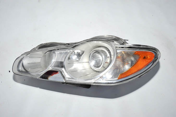 6 SERİSİ ÇIKMA PARÇA ÖN FAR.JPG